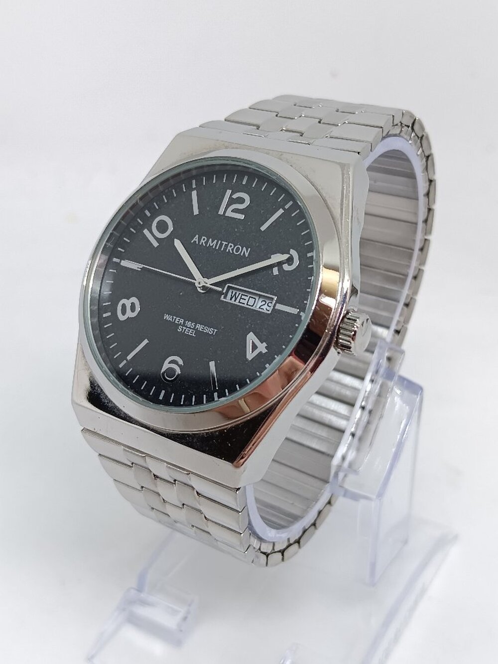 Armitron 20/4967SV Men's 40mm S/Steel Japanese Quartz Day / Date Watch NEW BATT